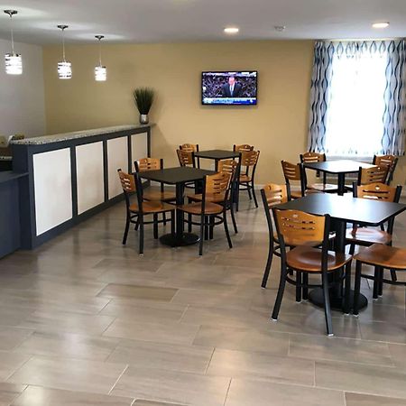 Days Inn By Wyndham Cape Carteret Near Emerald Isle Zewnętrze zdjęcie